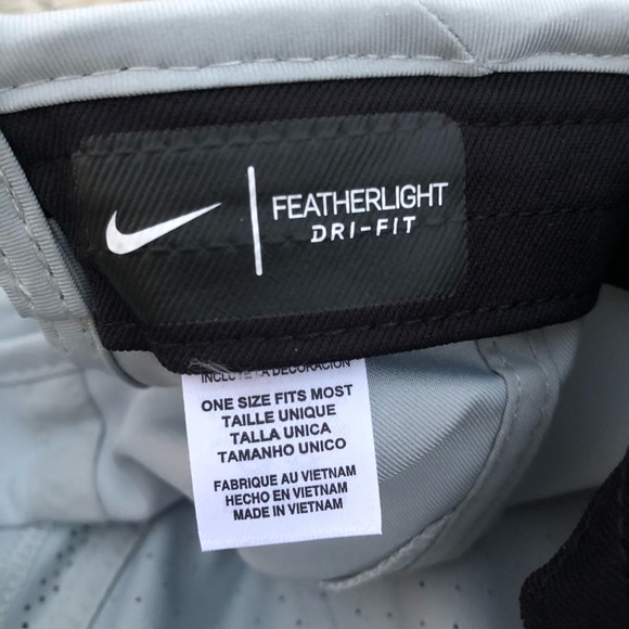 Nike Aerobill Featherlight Hat - Picture 6 of 7